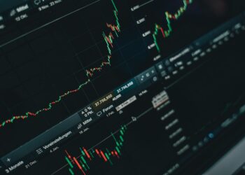 Chart showing Bittensor's cryptocurrency growth amid fluctuating market trends.