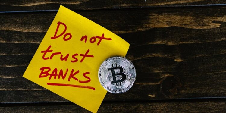 Bitcoin logo with an error message indicating HTTP 429, symbolizing disruption in crypto news.